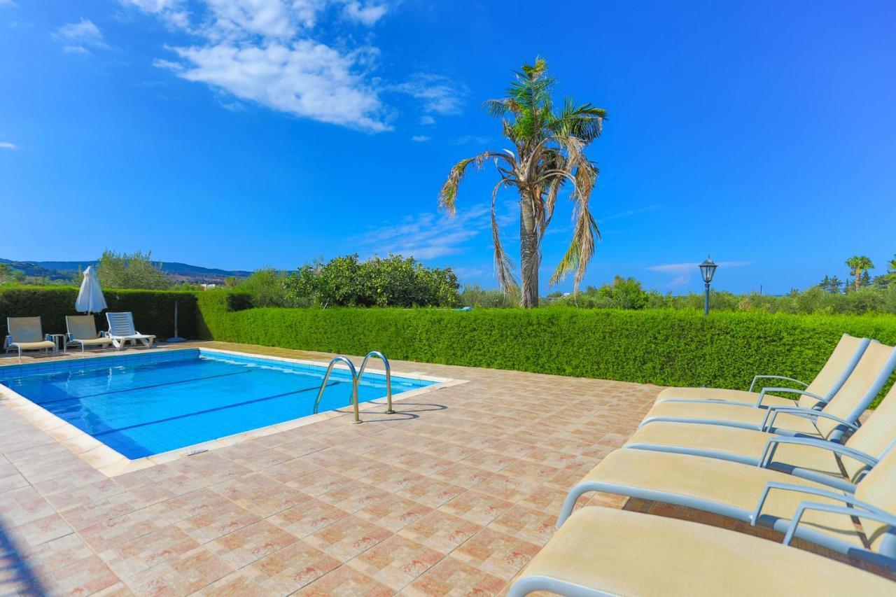 Villa Stavriella Lachi Exteriér fotografie