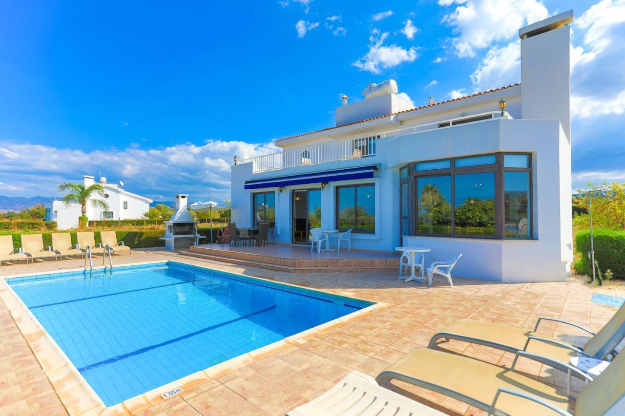 Villa Stavriella Lachi Exteriér fotografie